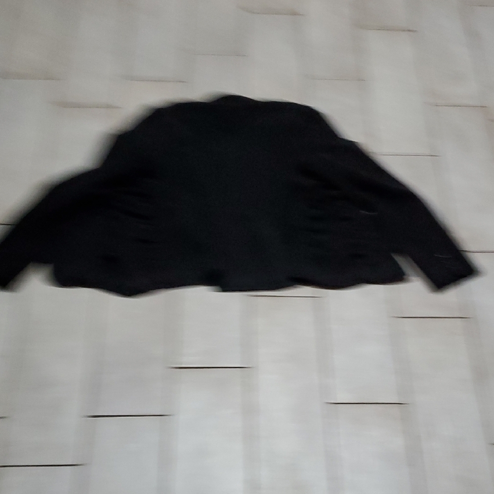 AB Studios Black Jacket - Women's 6, Ruching on Sides, 3 Button Closure - Picture 3 of 4